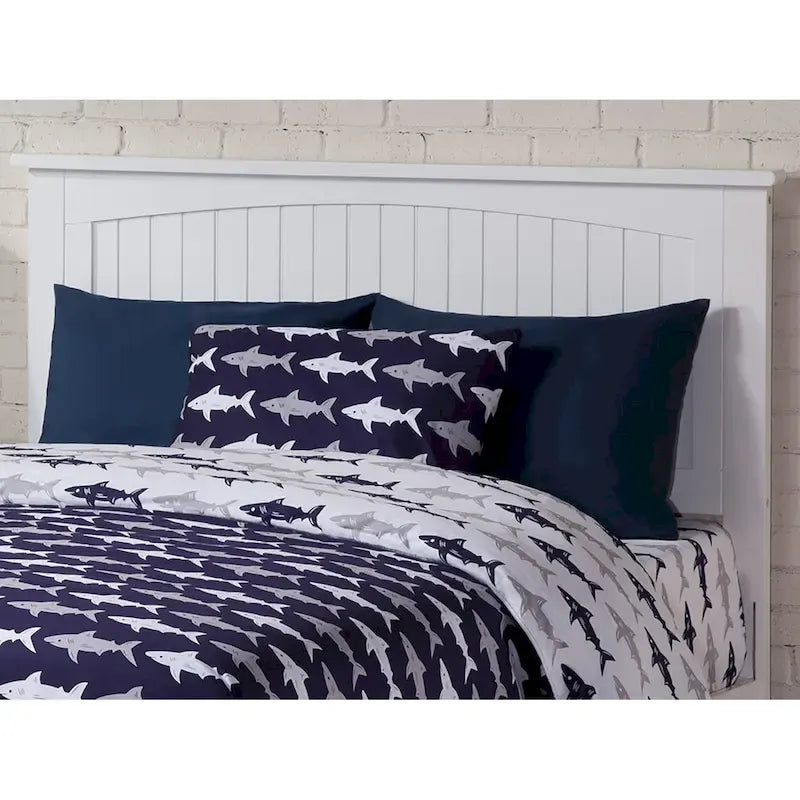 Lit plate-forme double blanc avec pied de lit assorti | Bois massif | 1 personne